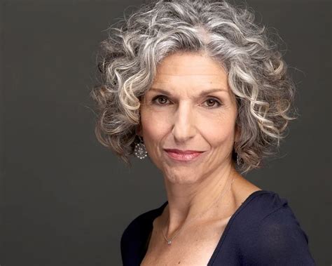 Naturally Curly Hair Over 50 The Trendiest Looks For Short Hair