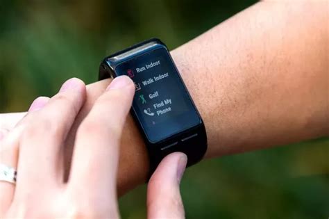 What fitness tracker is the best in the market right now and is it
