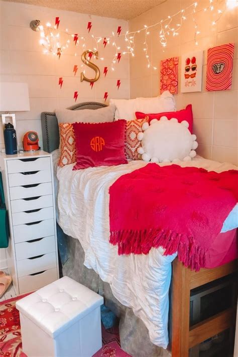 pink dorm room decor preppy dorm room pink dorm rooms dream dorm room preppy room decor