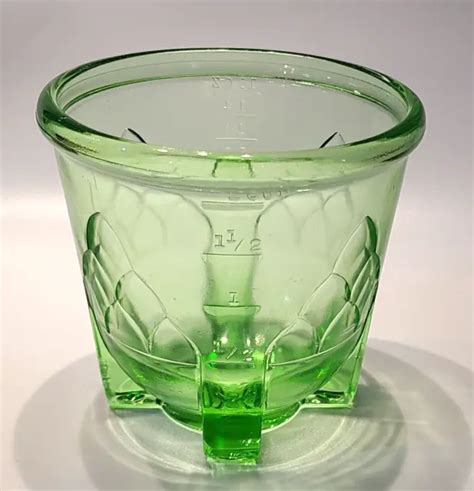 Vintage Depression Glass Uranium Glass Measuring Cup Artichoke