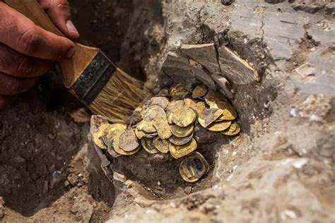 A Large Quantity Of 24 Carat Pure Gold Coins Found Hidden In A Clay Pot
