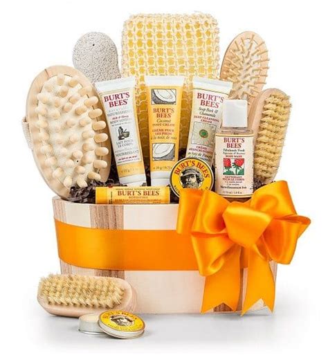 30 christmas gift baskets for all your loved es. 60th Birthday Gift Ideas for Mom - Top 35 Birthday Gifts ...