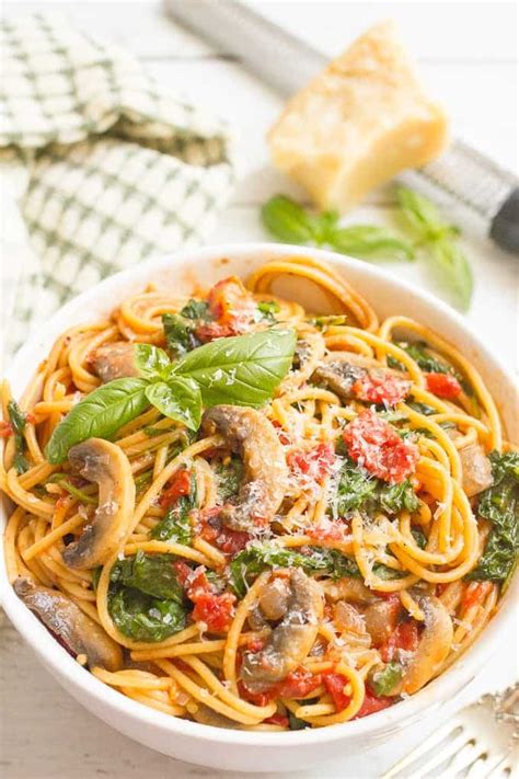 Today i'm showing you what i eat in a day as an ovo lacto vegetarian! One-pot vegetarian spaghetti {and a giveaway!} - Family ...