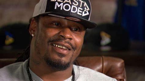 Gold teeth are a form of dental prosthesis where the visible part of a tooth is replaced or capped with a prosthetic molded from gold. Marshawn Lynch | Making of 60 MINUTES SPORTS - YouTube