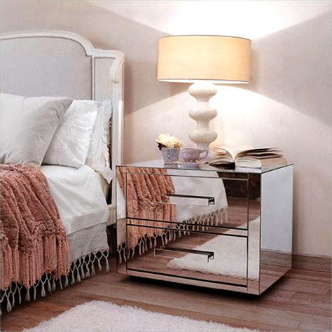 The Most Iconic Bedside Lamps Room Decor Ideas