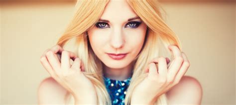 Vt selle ettevõtte 3 suhtlusvõrgustiku lehekülge, sh facebook ja google, tundi, telefon, veebisait jm. SHOOTING | YANNICK DESMET - KIAMISU