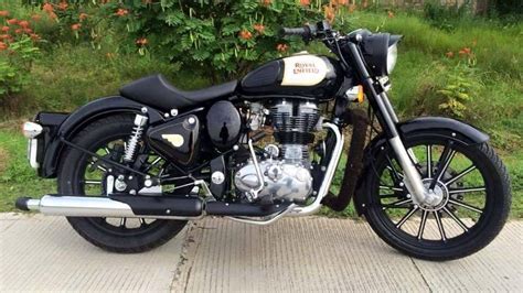 One of the world's most iconic motorcycle brands, royal enfield, is about to release a tribute to one of its most popular models, the classic 500. Bike WallPapers: Royal Enfield Bullet Bike Wallpapers