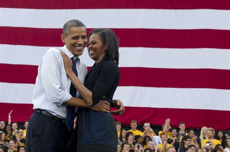 25 of the sweetest photos from barack and michelle obama s 25 year marriage essence