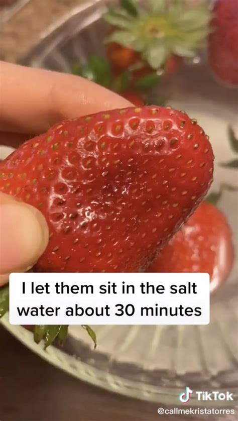 It can remove many stains from clothing, including grass on your kid's jeans delicate fabrics (lace and silk) and dark, colorful fabrics actually do best in cold water. Little Bugs Will Start To Crawl Out Of Strawberries If You ...