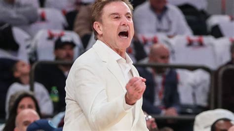 Dressed In White Rick Pitino Orchestrates A St Johns Win Espn