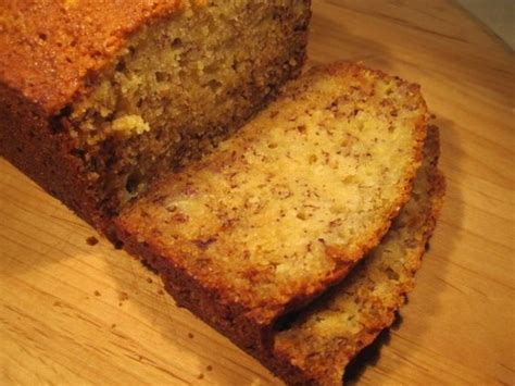 Paula lives in savannah, georgia, where she owns paula deen has also published four cookbooks. Paula Deen's banana bread....add an extra egg white and it ...