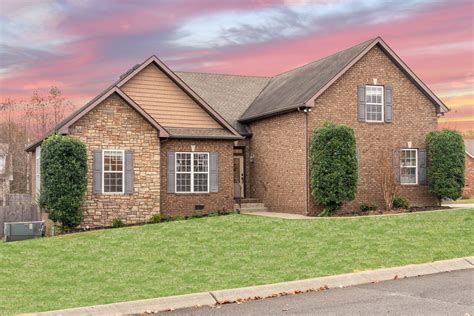 3007 Hollowfield Ln Greenbrier Tn 37073 Mls 2594124 Redfin