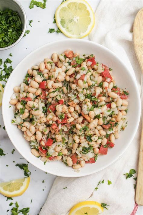 White Bean Salad Easy Healthy Recipes Recipe In 2020 White Bean