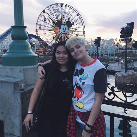 Пэрис — родная дочь майкла джексона. Michael Jackson's Daughter Clocks 18, Celebrates Birthday By Making Out At Disneyland [Photos ...