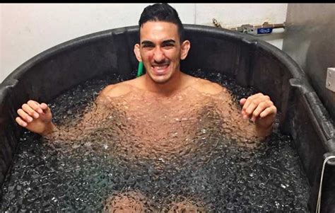 Cold water lowers the temperature in those regions and constricts blood vessels, which helps to reduce the swelling and trauma. Cold Water Immersion Therapy Shown Ineffective For ...