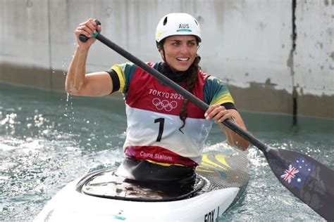 olympic gold medalist jessica fox used a condom to repair her kayak