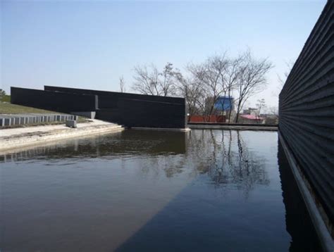 Steven Holl Completes Green Roofed Nanjing Museum Of Art And Architecture