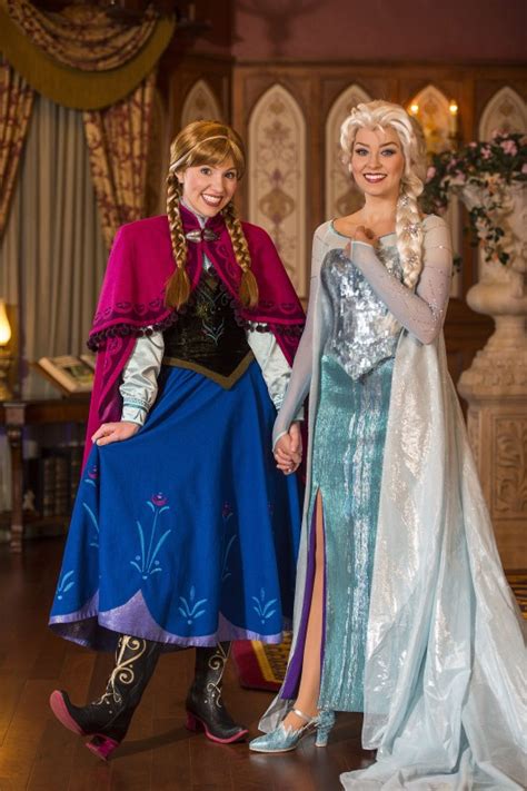 Meet Anna And Elsa In Princess Fairytale Hall At Magic Kingdom