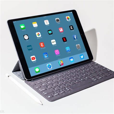 Ipad Pro 105 64gb Wifi With Smart Keyboard And Apple Pencil Mobile