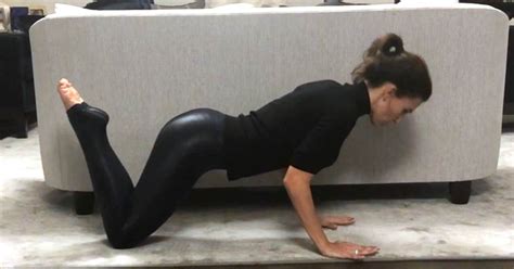 Hilaria Baldwin Shares 1 Simple Exercise To Tone Your Arms Easy Workouts Exercise Gym Body