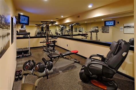 25 Stunning Private Gym Designs For Your Home