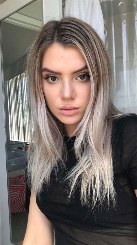 Pin By Chelliot On Do I Wanna Be Her Orrr Alissa Violet Hair