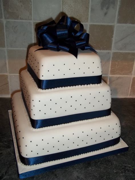 Blue Ribbon Wedding Cake A 3 Tier Wedding Cake Decorated W Flickr