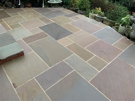 Raj Green 20mm Calibrated Mixed Sizes Natural Sandstone Paving Slabs