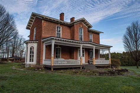 Circa 1868 Historic Brick Farmhouse For Sale Wbarncoop And Pavilion