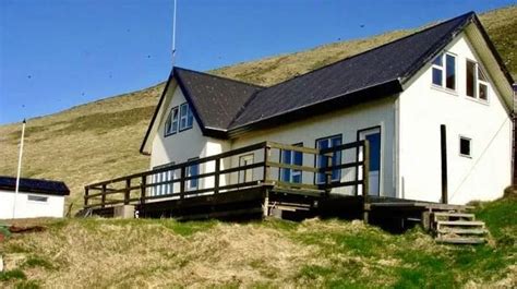 The Loneliest House In The World And Its Been Left Empty For 100 Years Mirror Online