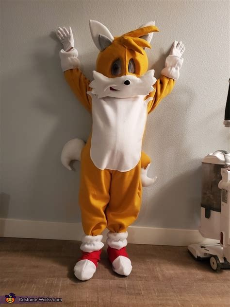 Sonic And Tails Costume Photo 55