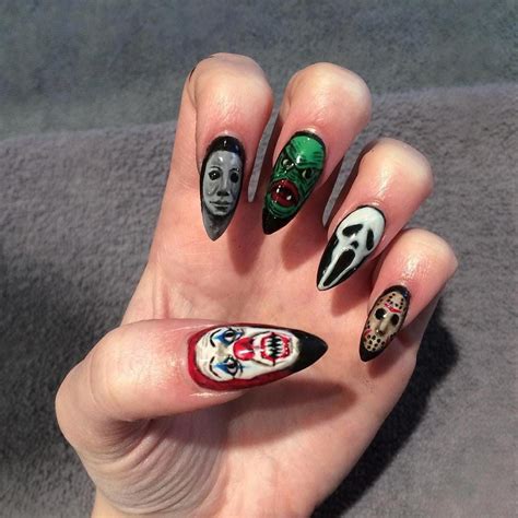 Go Big Or Go Home With These Halloween Nail Designs Coolnaildesigns
