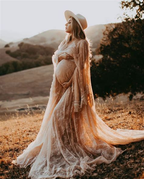 maternity wedding dresses for pregnant brides maternity photography outdoors maternity