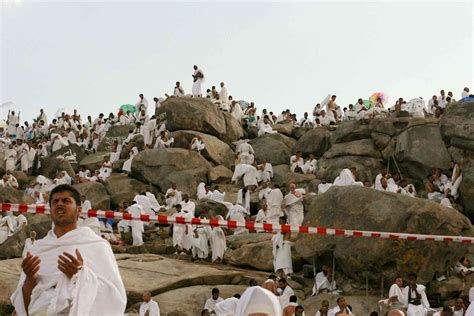 Explaining the Muslim pilgrimage of hajj