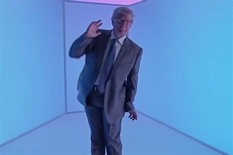 Watch Donald Trump Dance To Hotline Bling On Snl Xxl