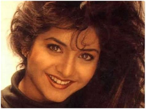 46th Birth Anniversary Of Divya Bharti Some Lesser Known Facts About Her बर्थडे स्पेशल आज है