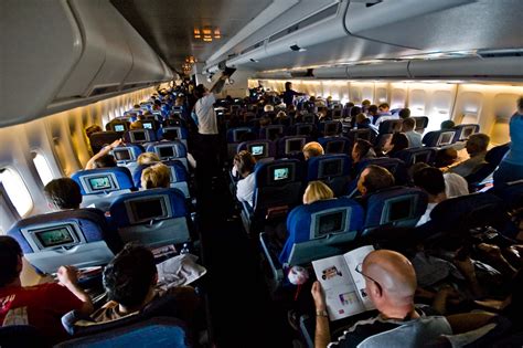 Filebritish Airways 747 400 World Traveller Cabin Wikimedia Commons