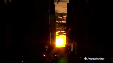 Manhattanhenge Sets Its Light On New York City Abc7 Los Angeles