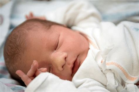 Kenali jenis, gejala dan pengobatan sakit kepala yang anda rasakan. Penyakit Kuning Pada Bayi, Ini 7 Cara Ampuh Mengatasinya