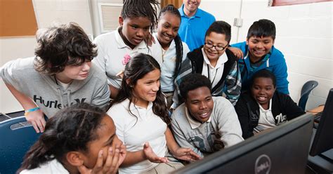 With video games becoming an increasingly important part of our culture every year, more and more universities are offering game design degrees. Huh? Schools Think Kids Don't Want to Learn Computer ...