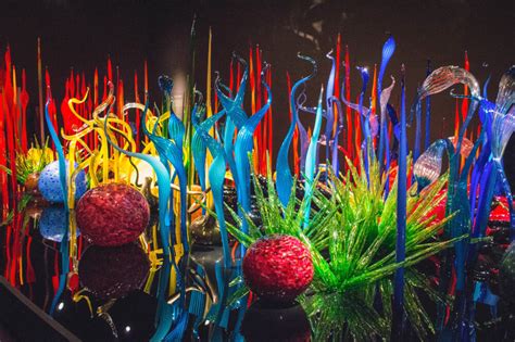 How To Visit The Chihuly Garden And Glass Museum In Seattle [tickets And Tips]