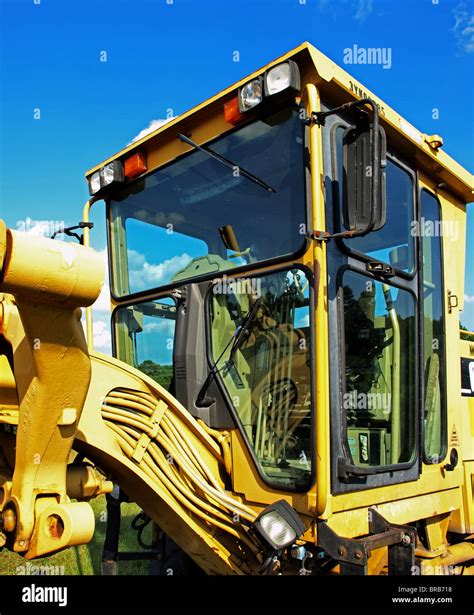 Construction Building Equipment Machinery Yellow Road Grader Shovel