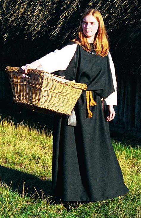 Pagan Anglo Saxon Clothing