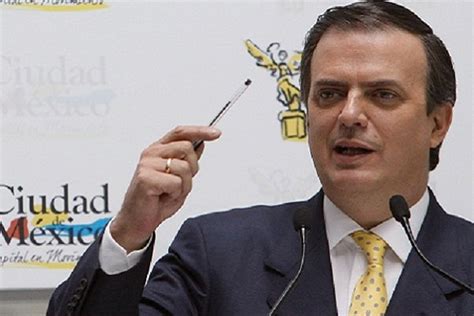 La inauguraron el entonces presidente felipe calderón hinojosa y marcelo ebrard casaubón, quien era el jefe de gobierno capitalino. Interponen denuncia contra Ebrard por anomalías de la Línea 12