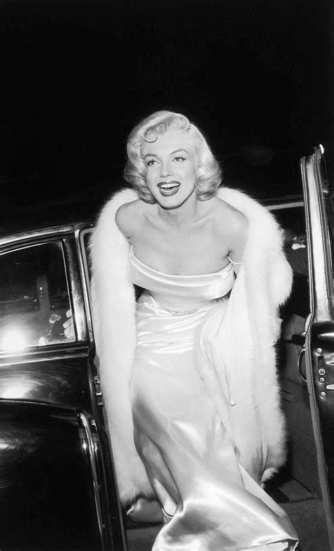 Marilyn Monroe In 2020 Hollywood Glamour Marilyn Monroe Photos Glamour