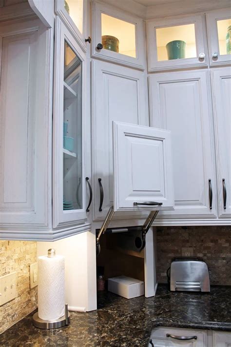 Camden espresso shaker is an espresso color rta kitchen and bathroom cabinet line that comes with soft closing drawer slides and door hinges, quality stain, and a wide variety of accessories. Image result for wellborn camden square cabinet | Wellborn ...