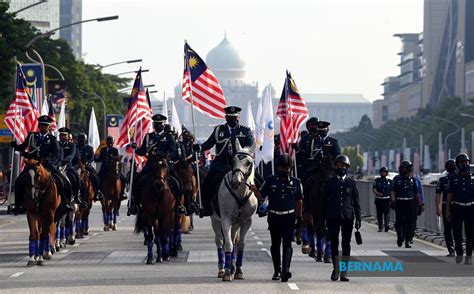 Bernama Perarakan Berkuda Semarak Sambutan Hari Kebangsaan Jubli