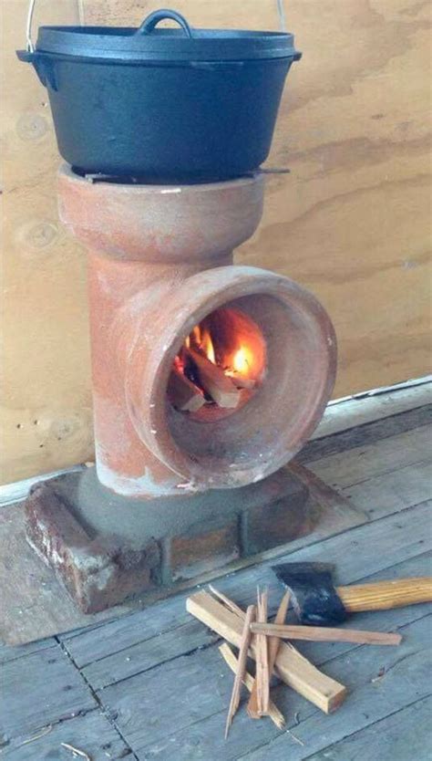 First, you need to get a fire going inside the stove before you can fuel it with kindling. Idea by Ashley Sanchez on Servilleta | Rocket stoves, Diy ...