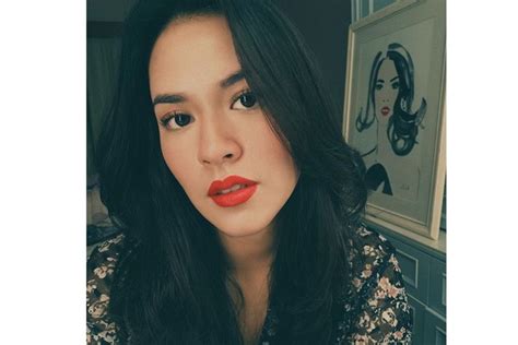 Memukau 7 Artis Indonesia Ini Tampil Berani Dengan Lipstik Merah