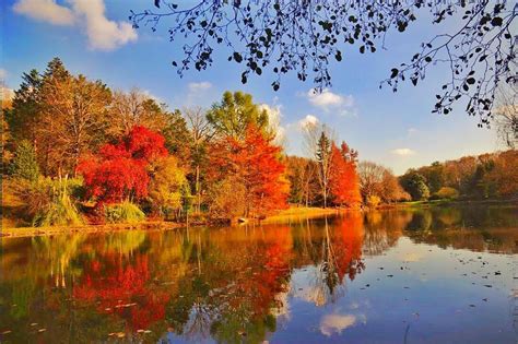 Quân đội thổ nhĩ kỳ hôm nay đứng canh gác gần quảng trường taksim khi mọi người vẫy cờ ở istanbul. Du lịch Thổ Nhĩ Kỳ: Mùa nào được đánh giá là đẹp nhất để ...